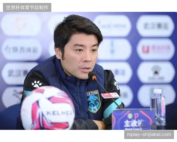 田中碧将扮演替补节拍器角色，其精准的直塞球能穿透对手的密集防守